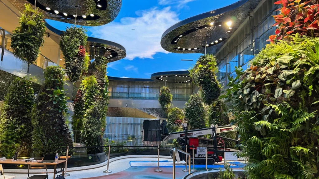 Wonderfall & Vertical Garden